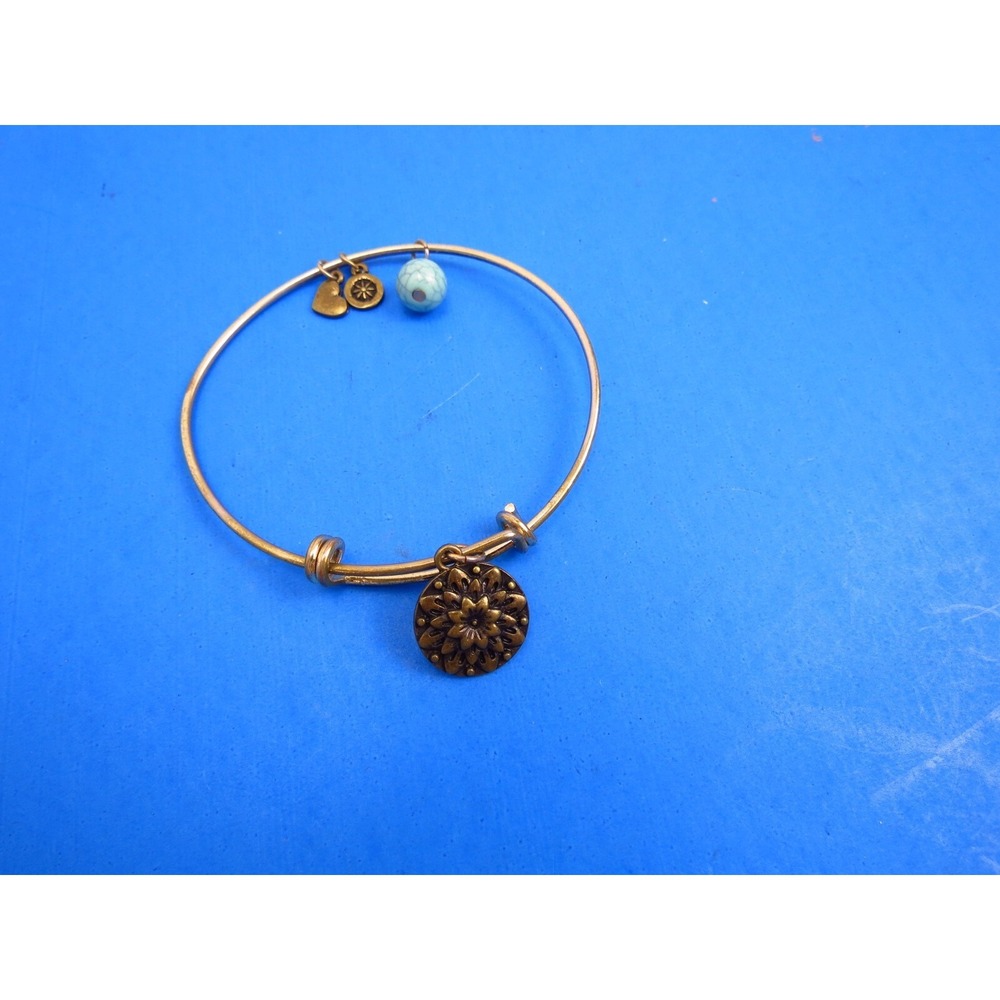 Metal Heart Floral Compass Charm Bracelet Bangle